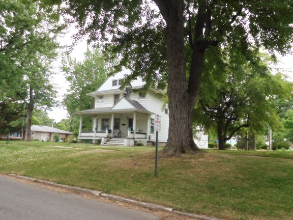 2nd image of 411 S Gormley St