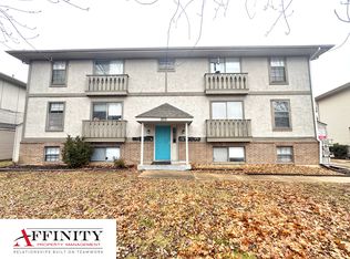 805 NW Mock Ave APT D, Blue Springs, MO 64015