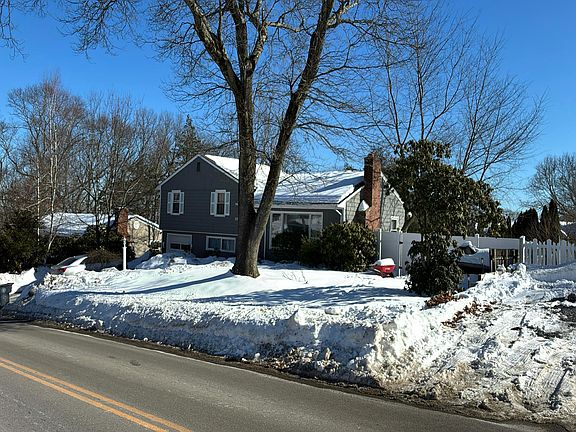 3rd image of 200 Diamond Hill Rd