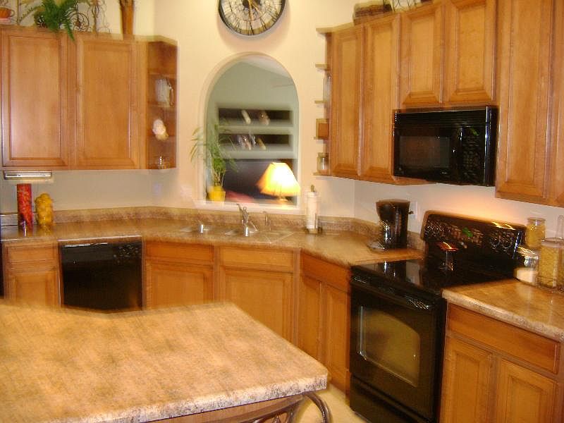 2nd image of 1104 Crystal Creek Pkwy