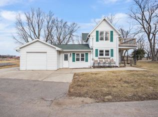 3084 Bailey Rd, Sun Prairie, WI 53590