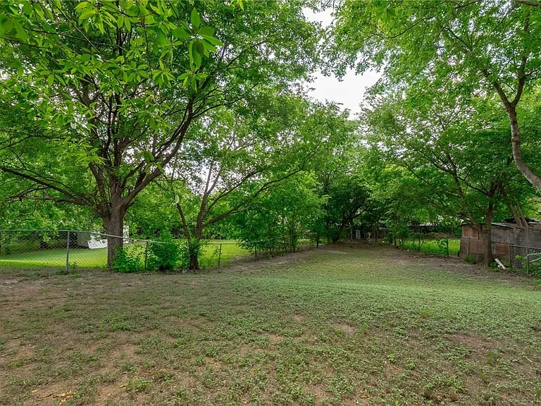 11405 Walnut Ridge Dr #B — Photo 22