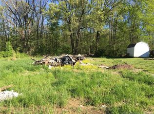 332 Vest Rd, Henryville, IN 47126