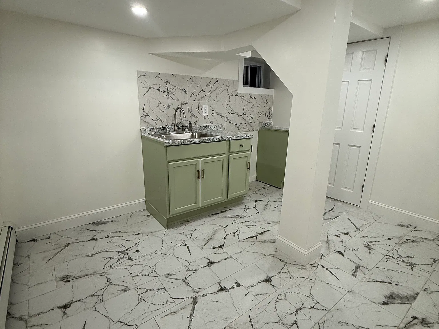 1 bed, $2,000 — Photo 2