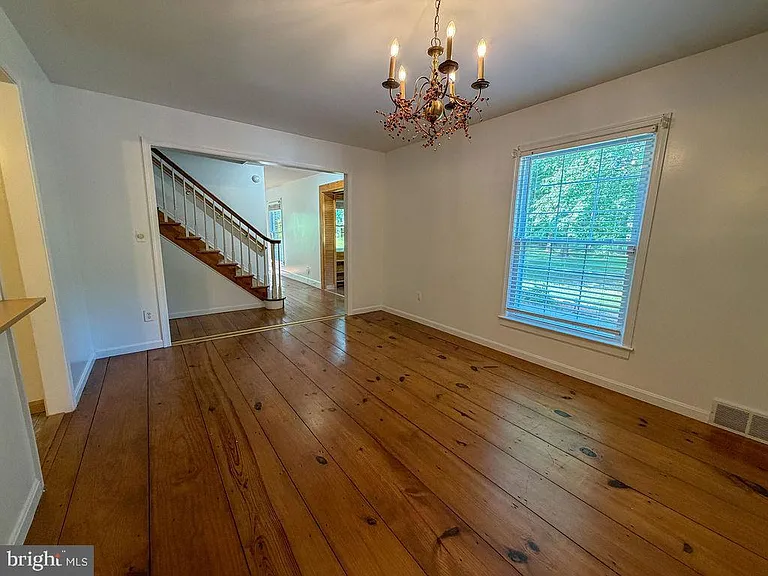 11 Hickory Ln — Photo 13