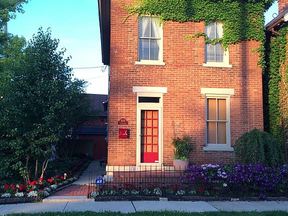 5th image of 820 S 5th St