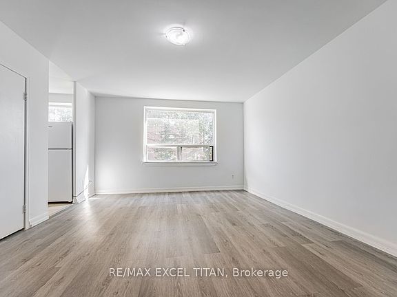 4th image of 4 Hill Heights Rd #304