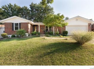 2276 Broken Horse Ln, Saint Louis, MO 63129