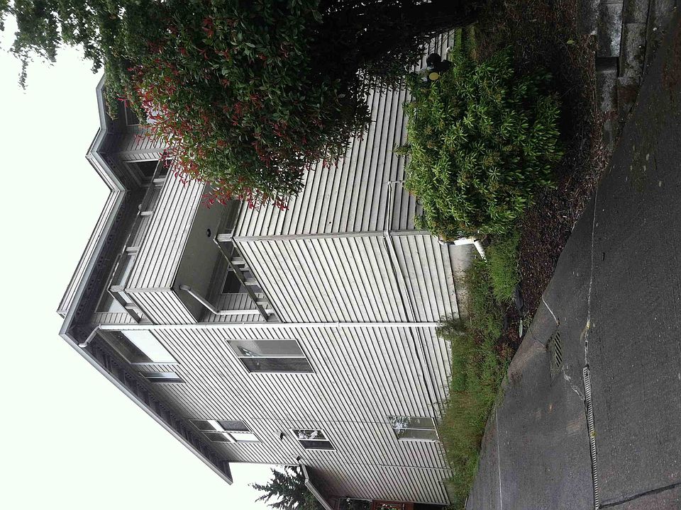 2nd image of 7501 8th Ave NE