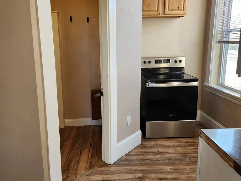 28 N Main St #1 — Photo 6
