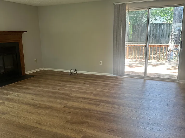 8414 Klarey Ct — Photo 12