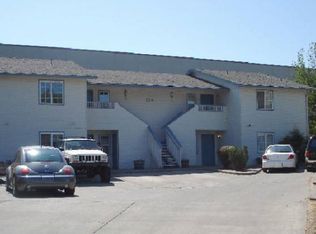 124 Omni Cir APT 3, Medford, OR 97501