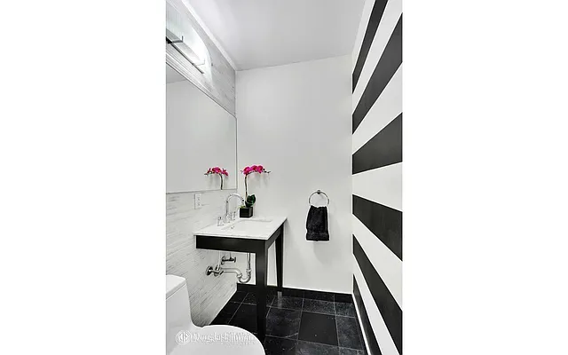 Rented by Douglas Elliman | media 20