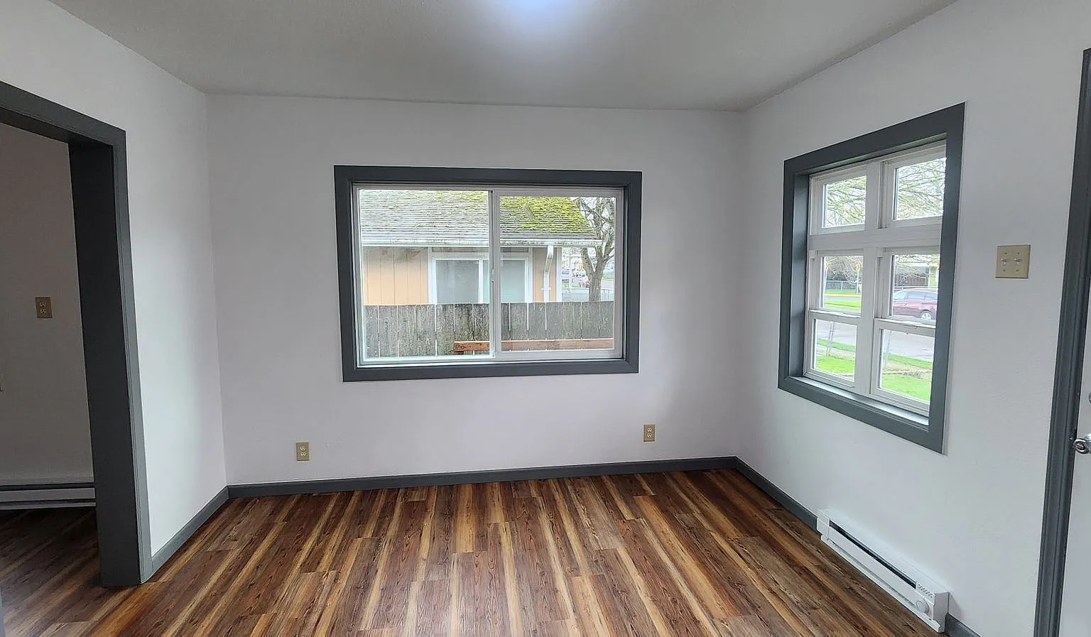 Three Bedroom Home with a Garage — Photo 3