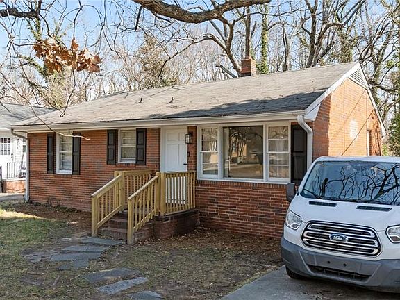 4th image of 916 Forrest St