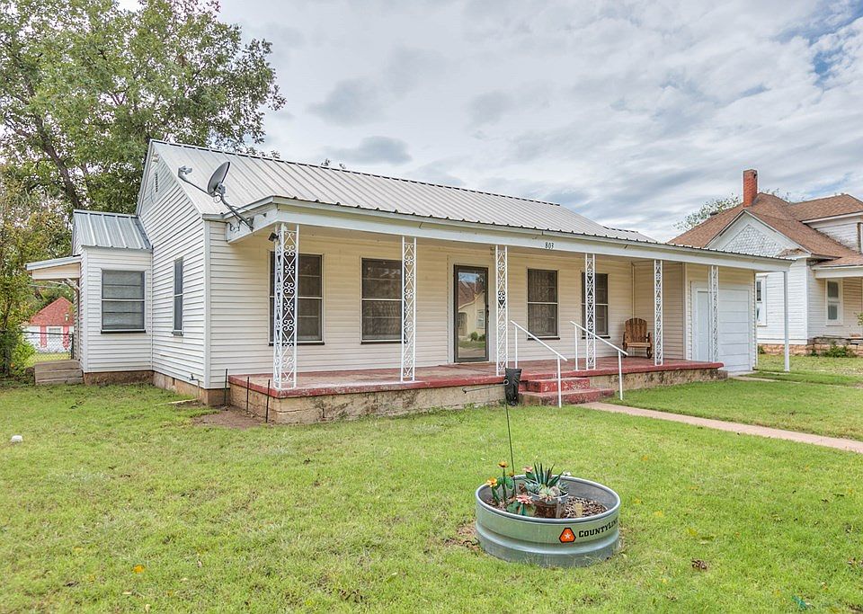 803 N 6th St, Ballinger, TX 76821 MLS 118969 Zillow