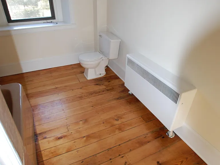 800 E Marshall St #5 — Photo 12
