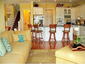 Living Rm/Kitchen
