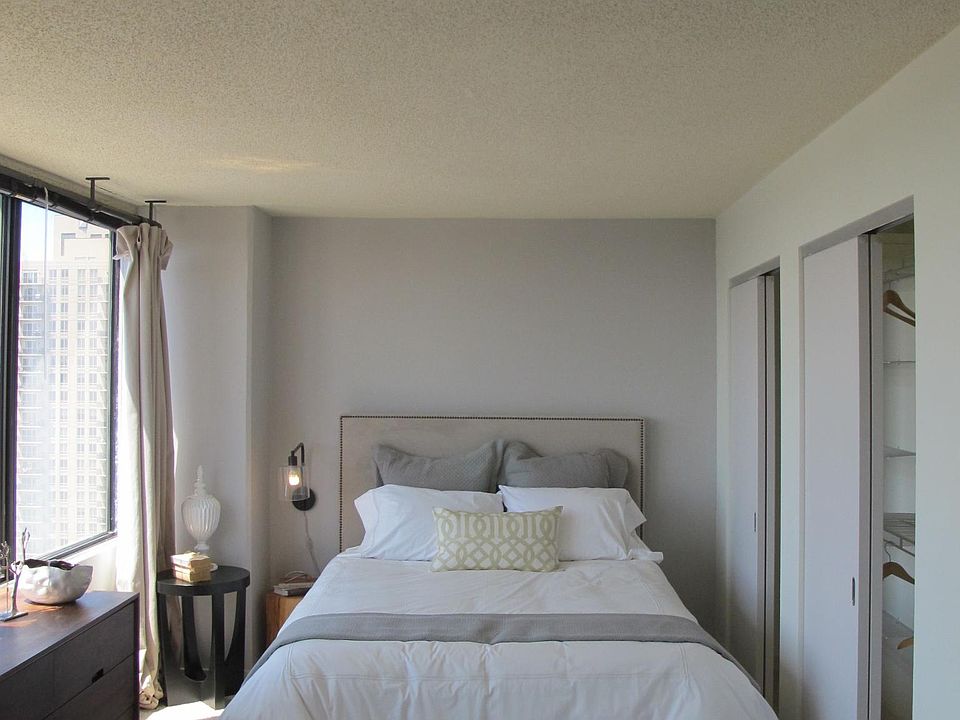 1st image of 1250 S Michigan Ave APT 1206