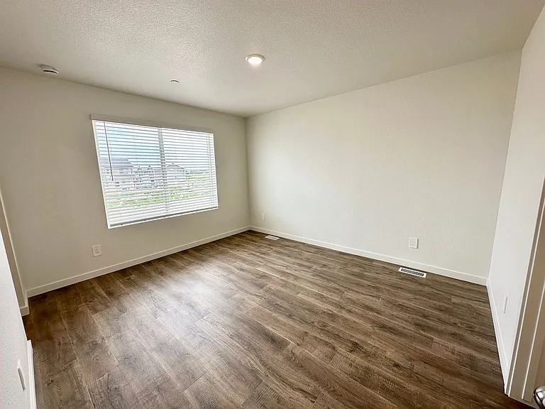 3913 Stove St — Photo 17