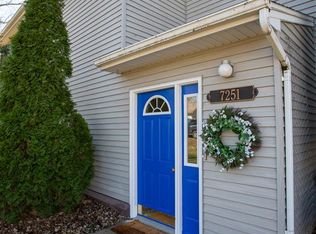 7251 Hudson Heights Dr, Hudson, IA 50643