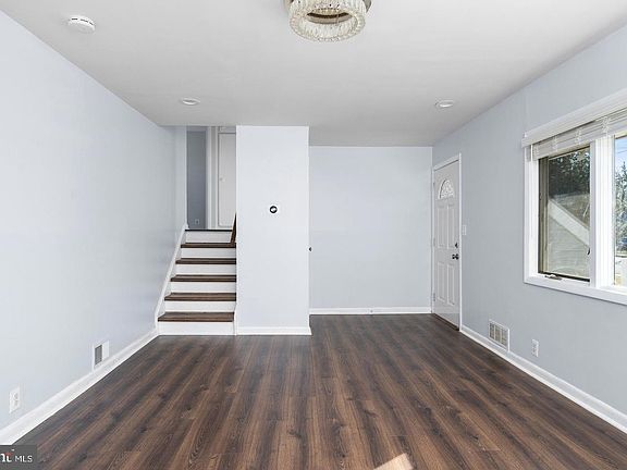 4th image of 4312 Nottingham Way