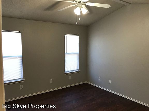 4th image of 3106 110th St Unit A