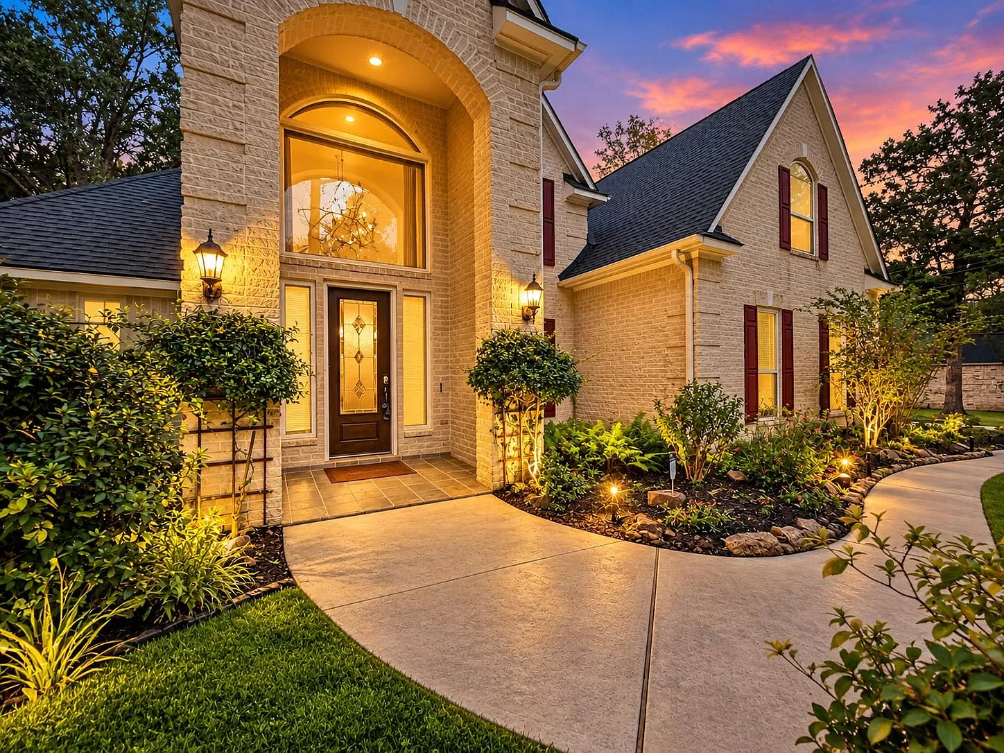 4 bed, 3.0 bath, $3,200 — Photo 2