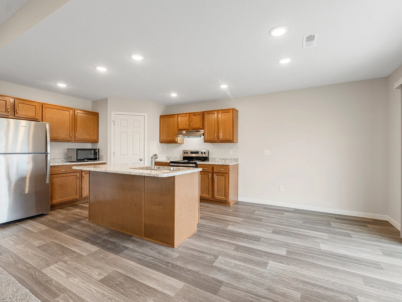 Arbor Park Townhomes — Photo 4