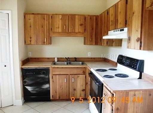 4th image of 1103 Evergreen Pl