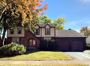 1342 Winchester Ct, Naperville, IL 60563