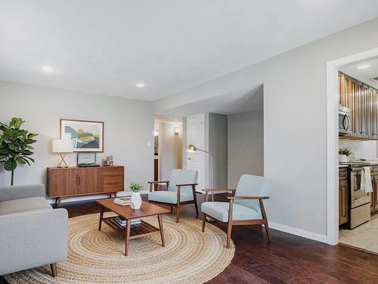 832 Greenhaven Dr — Photo 6
