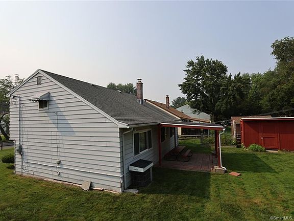 3rd image of 74 Harland Ave