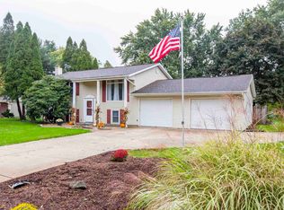12360 Avon St, Granger, IN