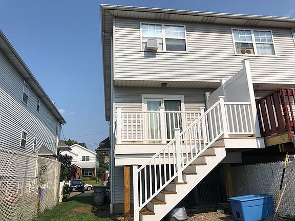 5th image of 542 Pelton Ave