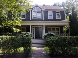 20 Walnut St, Needham, MA 02492