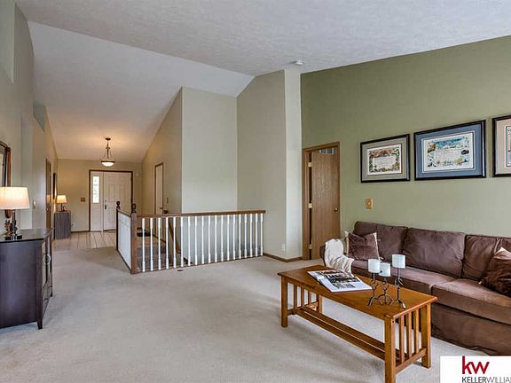 3rd image of 2609 Arrowhead Ln
