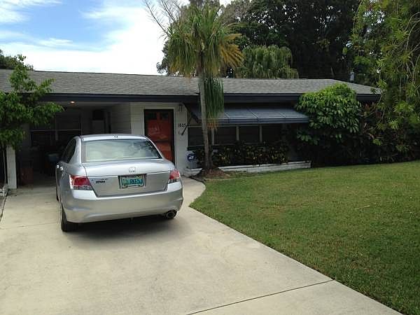 2nd image of 1805 Chrysler Ave