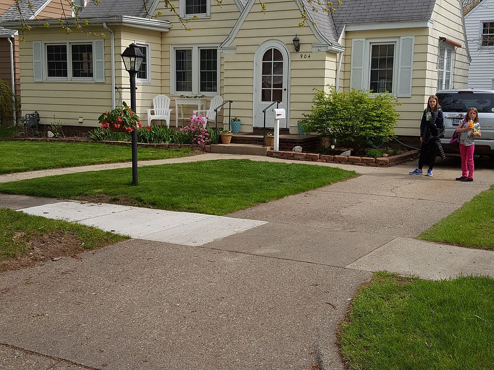 1st image of 904 Colfax Ave
