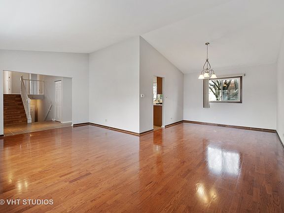 4th image of 4105 Victoria Dr
