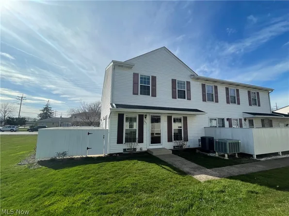 6577 Engle Rd #41D, Brookpark, OH 44142