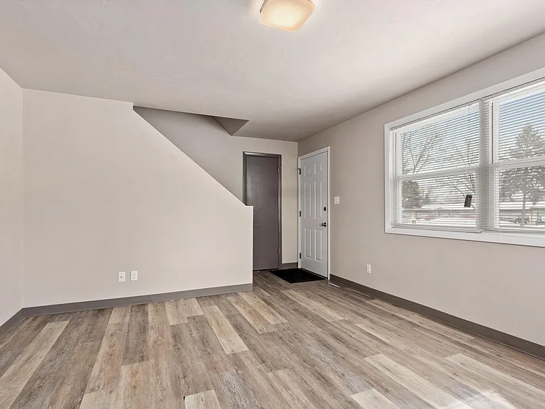 2629 N Helen St — Photo 13