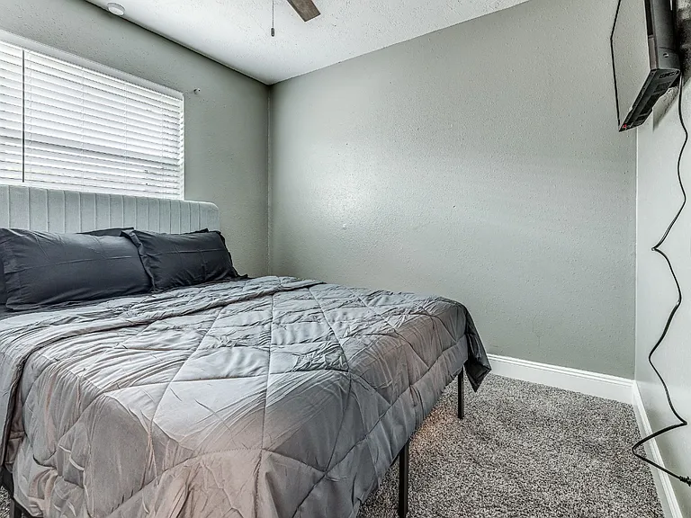 10005 Waverly Ave — Photo 21
