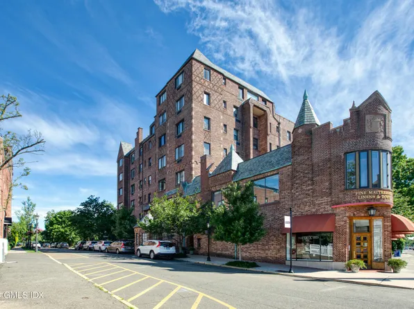 4 Lafayette Ct APT 4A, Greenwich, CT 06830