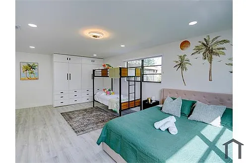 1935 NW 42nd St Photo 1