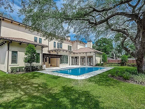 4th image of 5559 Holly Springs Dr