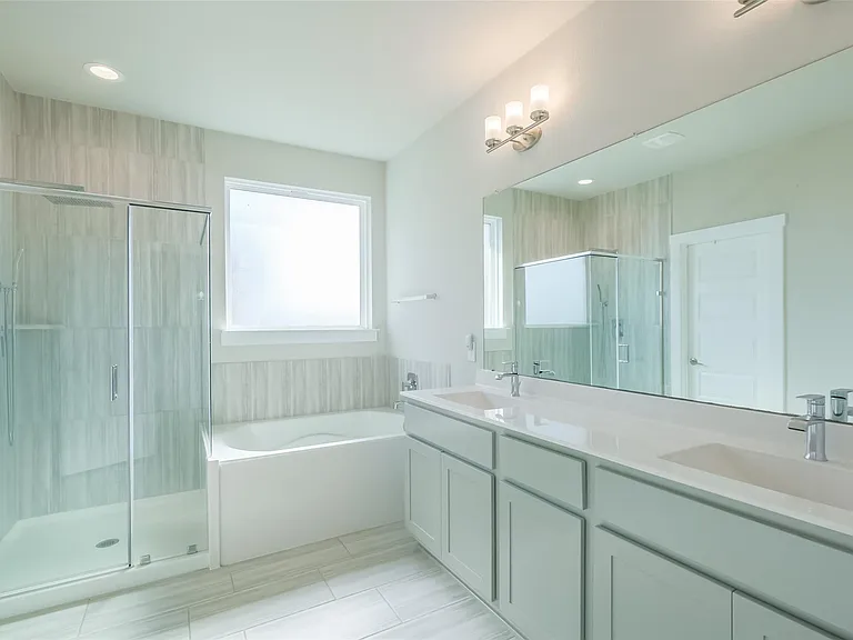 28635 Hazel Trl — Photo 19