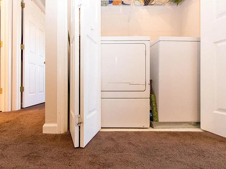 5653 Riverside Walk Dr — Photo 21