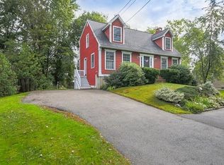 18 Horton St, Amesbury, MA 01913