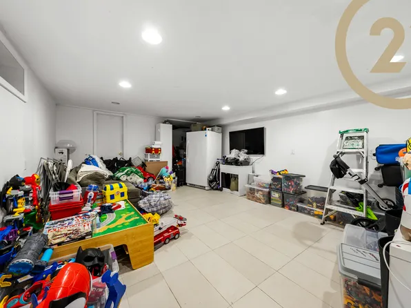 159 Lake Street image 7 of 15